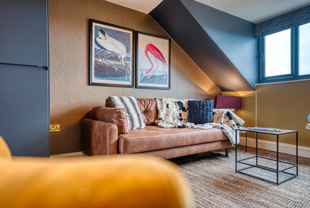 Casa Del Artista - Luxury Apartments, Whitby Bagian luar foto