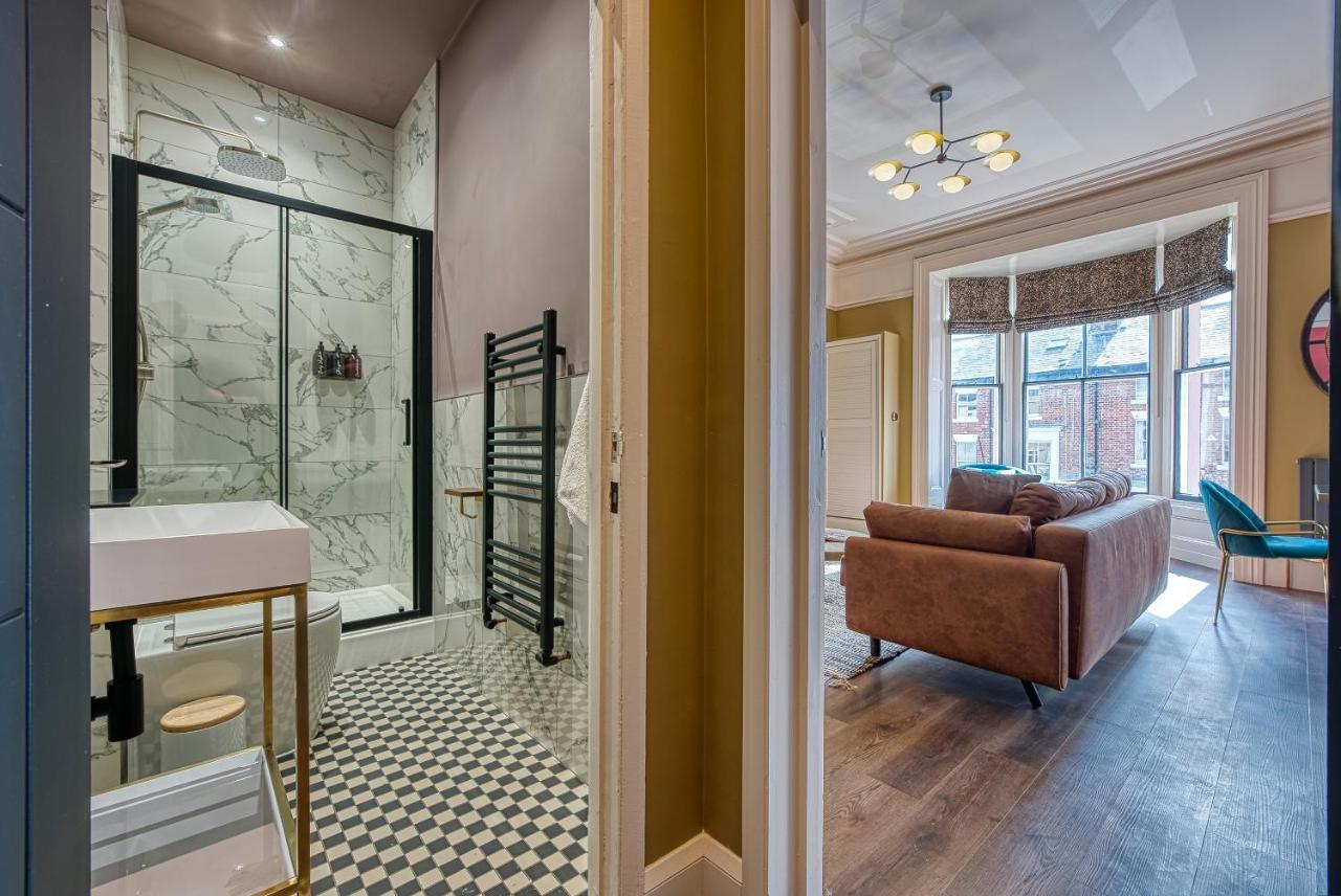Casa Del Artista - Luxury Apartments, Whitby Bagian luar foto