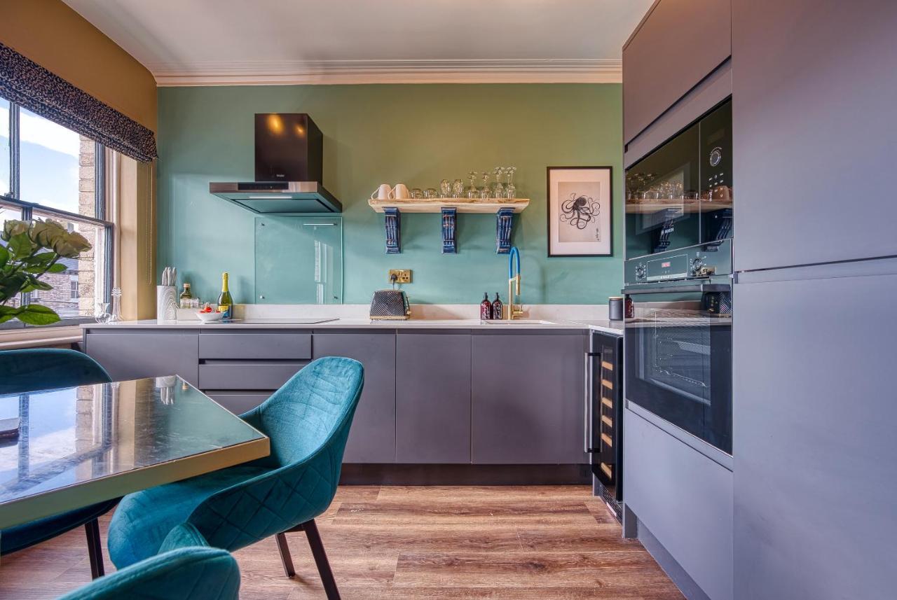 Casa Del Artista - Luxury Apartments, Whitby Bagian luar foto