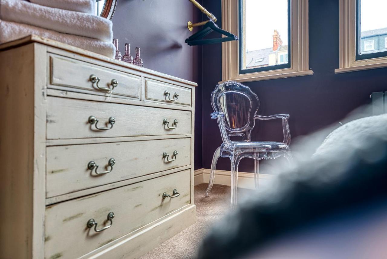 Casa Del Artista - Luxury Apartments, Whitby Bagian luar foto