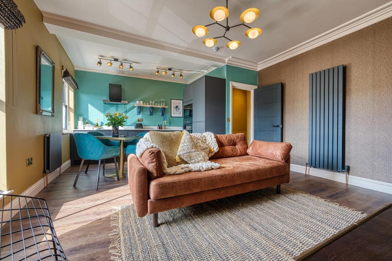 Casa Del Artista - Luxury Apartments, Whitby Bagian luar foto