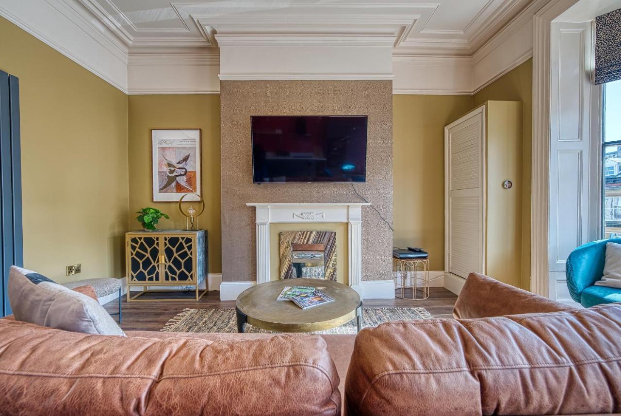 Casa Del Artista - Luxury Apartments, Whitby Bagian luar foto