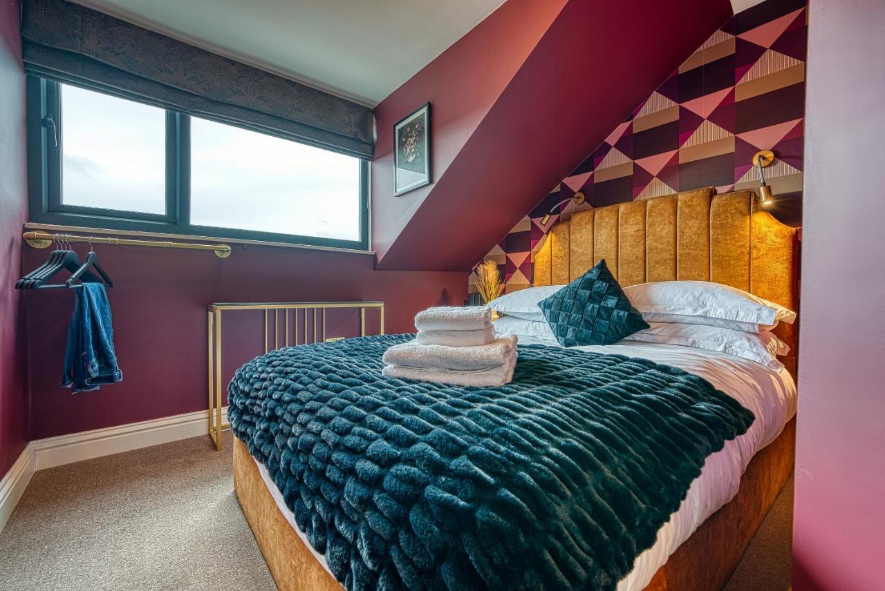 Casa Del Artista - Luxury Apartments, Whitby Bagian luar foto