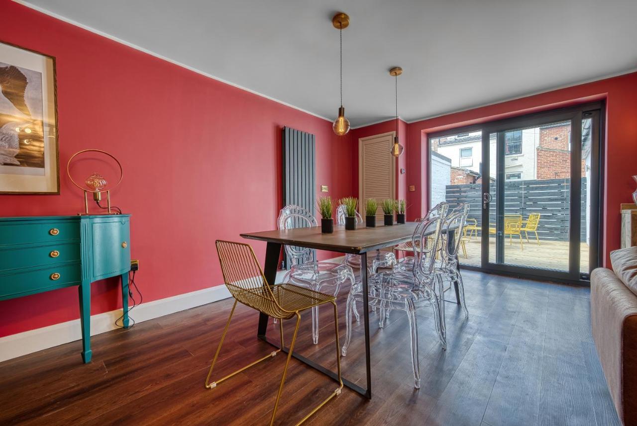 Casa Del Artista - Luxury Apartments, Whitby Bagian luar foto