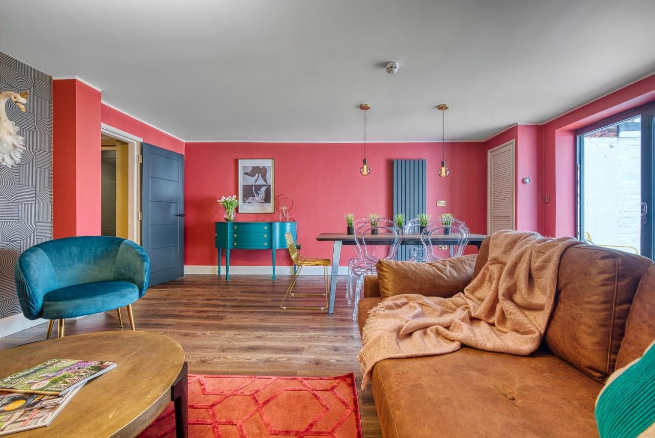 Casa Del Artista - Luxury Apartments, Whitby Bagian luar foto